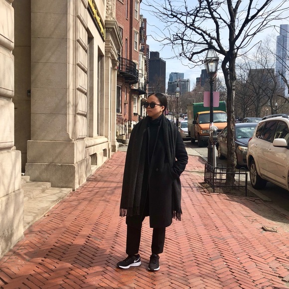 Meet your Posher, Jes - Picture 1 of 1